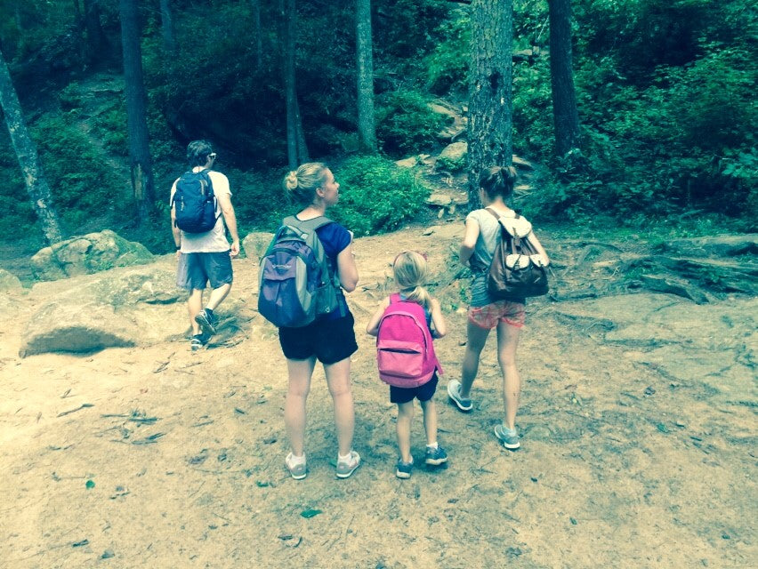 How to Plan a Family Hiking Daytrip - Raising Outdoor Girls – Lea