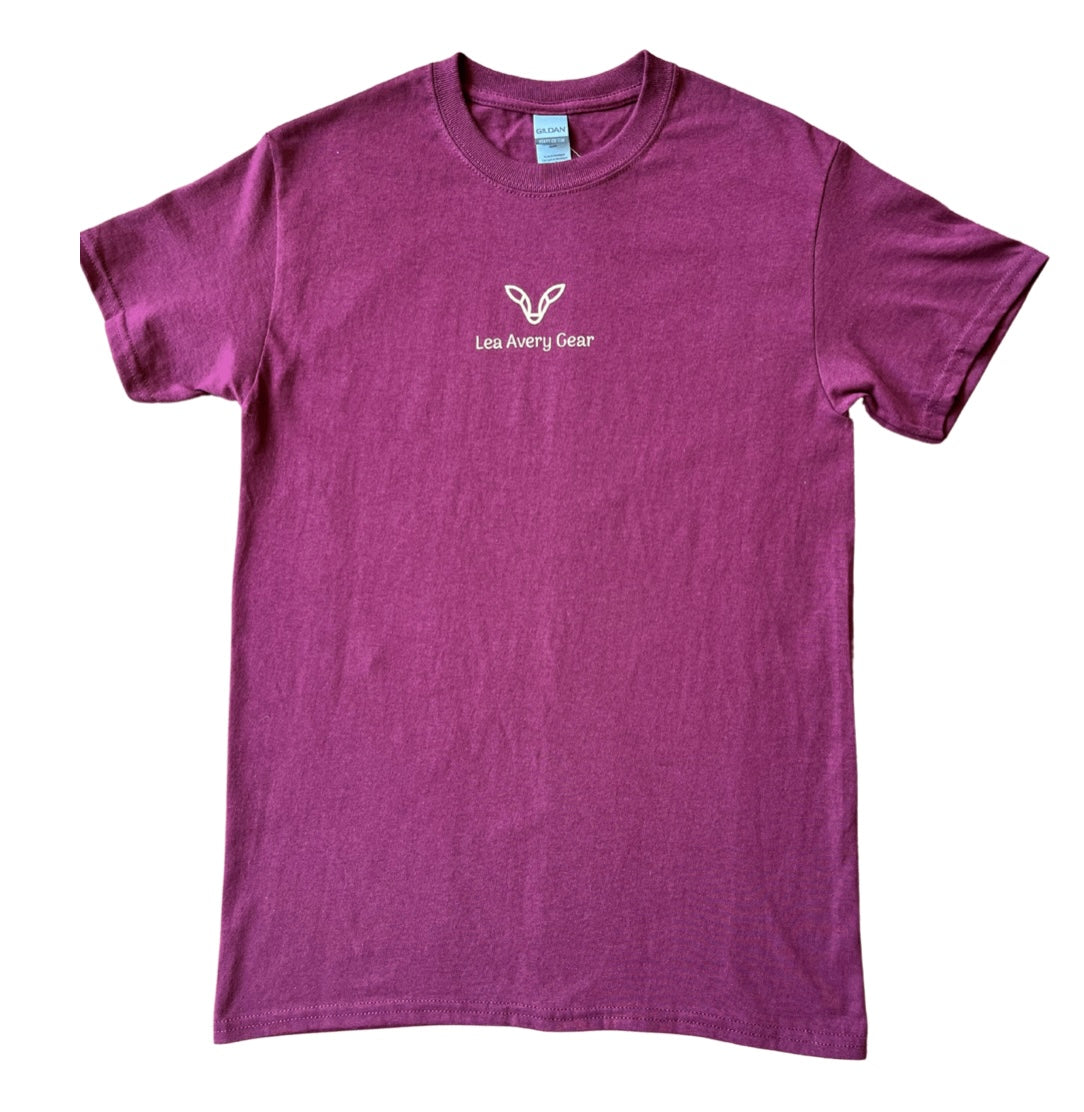 maroon t-shirt
